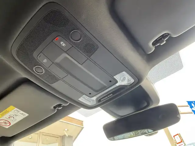 アウディ アウディ Ａ３ SB 30TFSI Sライン 香川県 2021(令3)年 5.6万km デイトナグレーパールエフェクト メーカーメモリナビ/フルセグ/バックカメラ/バーチャルコクピット/黒革シート/前席シートヒーター/前席パワーシート/純正18インチアルミ/LEDヘッドライト/パーキングアシスト/レーダークルーズコントロール/Audiプレセンス/BSM/純正マット/ETC2.0