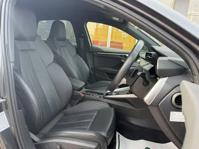 アウディ アウディ Ａ３ SB 30TFSI Sライン 香川県 2021(令3)年 5.6万km デイトナグレーパールエフェクト メーカーメモリナビ/フルセグ/バックカメラ/バーチャルコクピット/黒革シート/前席シートヒーター/前席パワーシート/純正18インチアルミ/LEDヘッドライト/パーキングアシスト/レーダークルーズコントロール/Audiプレセンス/BSM/純正マット/ETC2.0