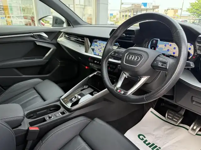アウディ アウディ Ａ３ SB 30TFSI Sライン 香川県 2021(令3)年 5.6万km デイトナグレーパールエフェクト メーカーメモリナビ/フルセグ/バックカメラ/バーチャルコクピット/黒革シート/前席シートヒーター/前席パワーシート/純正18インチアルミ/LEDヘッドライト/パーキングアシスト/レーダークルーズコントロール/Audiプレセンス/BSM/純正マット/ETC2.0