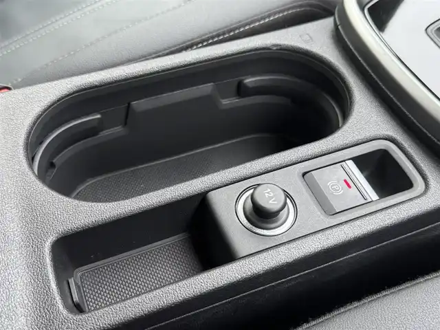 アウディ アウディ Ａ３ SB 30TFSI Sライン 香川県 2021(令3)年 5.6万km デイトナグレーパールエフェクト メーカーメモリナビ/フルセグ/バックカメラ/バーチャルコクピット/黒革シート/前席シートヒーター/前席パワーシート/純正18インチアルミ/LEDヘッドライト/パーキングアシスト/レーダークルーズコントロール/Audiプレセンス/BSM/純正マット/ETC2.0