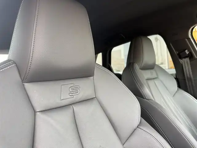 アウディ アウディ Ａ３ SB 30TFSI Sライン 香川県 2021(令3)年 5.6万km デイトナグレーパールエフェクト メーカーメモリナビ/フルセグ/バックカメラ/バーチャルコクピット/黒革シート/前席シートヒーター/前席パワーシート/純正18インチアルミ/LEDヘッドライト/パーキングアシスト/レーダークルーズコントロール/Audiプレセンス/BSM/純正マット/ETC2.0
