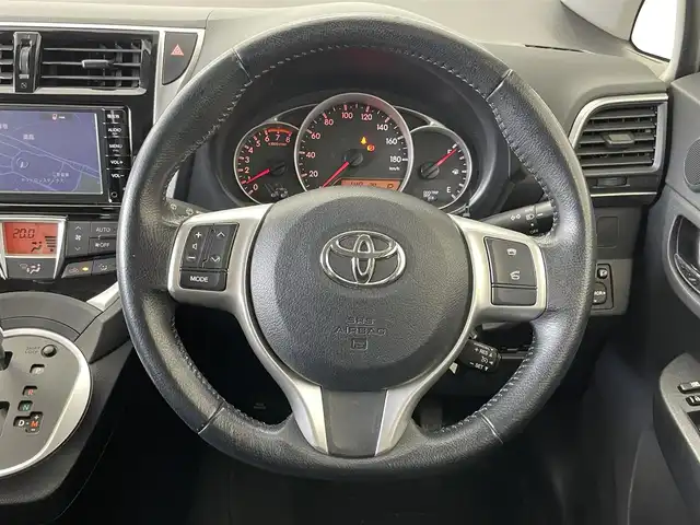 トヨタ ラクティス G 埼玉県 2014(平26)年 3.2万km シルバーM 純正ナビ　バックカメラ　ビルトインＥＴＣ　クルーズコントロール　ＣＤ再生　Ｂｌｕｅｔｏｏｔｈ　純正フロアマット　社外アルミホイール　スマートキー　オートライト　スペアキー　地デジワンセグＴＶ