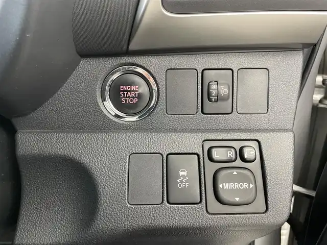 トヨタ ラクティス G 埼玉県 2014(平26)年 3.2万km シルバーM 純正ナビ　バックカメラ　ビルトインＥＴＣ　クルーズコントロール　ＣＤ再生　Ｂｌｕｅｔｏｏｔｈ　純正フロアマット　社外アルミホイール　スマートキー　オートライト　スペアキー　地デジワンセグＴＶ