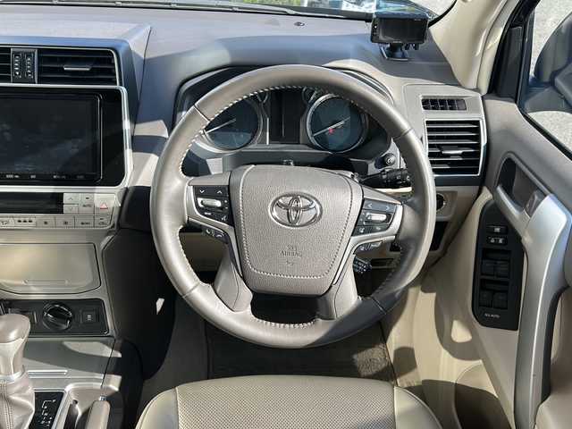 トヨタ ランドクルーザー プラド TX Lパッケージ 山形県 2020(令2)年 2.9万km ブラック ４WD/衝突被害軽減システム/サンルーフ/純正ナビ/（Bluetooth/CD/DVD/フルセグ)/前席シートヒーター/エアシート/ステアリングスイッチ/レーダークルーズコントロール/電動格納ミラー/フロントフォグランプ/サイドステップ/ビルトインETC