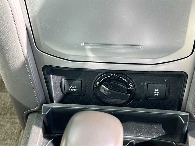 トヨタ ランドクルーザー プラド TX Lパッケージ 山形県 2020(令2)年 2.9万km ブラック ４WD/衝突被害軽減システム/サンルーフ/純正ナビ/（Bluetooth/CD/DVD/フルセグ)/前席シートヒーター/エアシート/ステアリングスイッチ/レーダークルーズコントロール/電動格納ミラー/フロントフォグランプ/サイドステップ/ビルトインETC