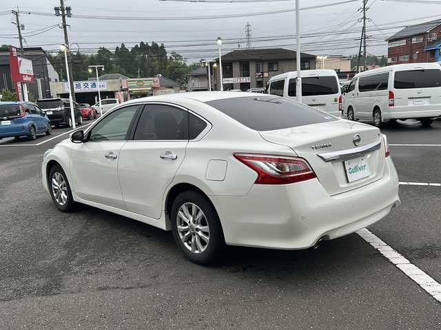 日産 ティアナ XE 鹿児島県 2019(令1)年 2.7万km ブリリアントホワイトパール 社外ナビ/Bluetooth/DVD/CD/フルセグテレビ/エンジンスタートボタン/パワーステアリング/パワーウィンドウ/スマートキー/ETC/ドライブレコーダー/純正フロアマット/ABS/横滑り防止機能/オートライト/カーテンエアバッグ
