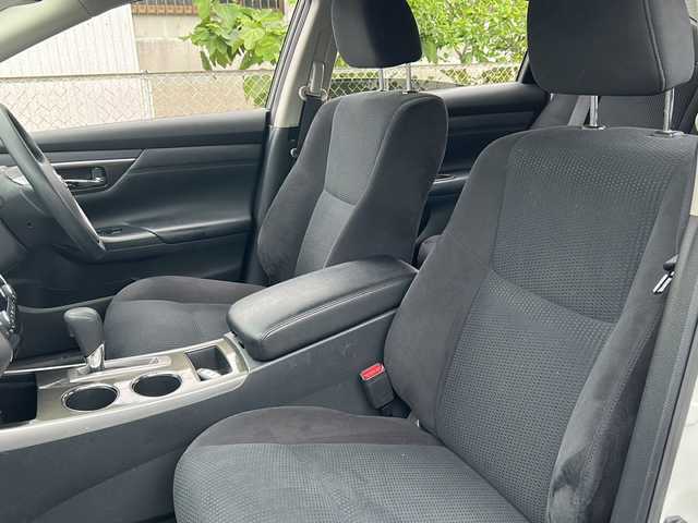 日産 ティアナ XE 鹿児島県 2019(令1)年 2.7万km ブリリアントホワイトパール 社外ナビ/Bluetooth/DVD/CD/フルセグテレビ/エンジンスタートボタン/パワーステアリング/パワーウィンドウ/スマートキー/ETC/ドライブレコーダー/純正フロアマット/ABS/横滑り防止機能/オートライト/カーテンエアバッグ