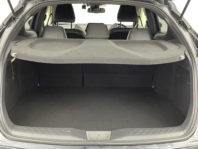 トヨタ Ｃ－ＨＲ G モード ネロ 福岡県 2019(平31)年 0.9万km ブラッキッシュアゲハガラスフレーク 純正ナビ（ＢＴ，フルセグＴＶ）　/バックカメラ　/ビルトインＥＴＣ　/前方ドラレコ　/ＡＣＣ　/コーナーセンサー　/衝突軽減ブレーキ　/レーンキープ　/ＢＳＭ/ハーフレザー　/前席シートヒーター　/純正１８インチＡＷ