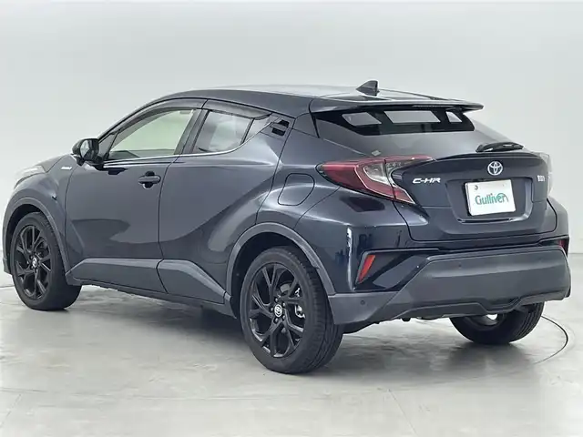 トヨタ Ｃ－ＨＲ G モード ネロ 福岡県 2019(平31)年 0.9万km ブラッキッシュアゲハガラスフレーク 純正ナビ（ＢＴ，フルセグＴＶ）　/バックカメラ　/ビルトインＥＴＣ　/前方ドラレコ　/ＡＣＣ　/コーナーセンサー　/衝突軽減ブレーキ　/レーンキープ　/ＢＳＭ/ハーフレザー　/前席シートヒーター　/純正１８インチＡＷ