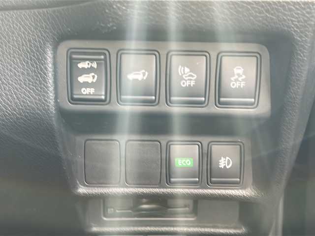 日産 エクストレイル ハイブリッド 20X エマージェンシーブレーキ 岐阜県 2017(平29)年 13.2万km ダイヤモンドブラック 登録時133605km/純正７インチナビ/クルーズコントロール/ETC/バックモニター/全方位カメラ/電動リアゲート/純正アルミホイール/衝突軽減システム/コーナーセンサー前後/プッシュスタート/スマートキー/オートライト/オートマチックハイビーム/キセノンライト