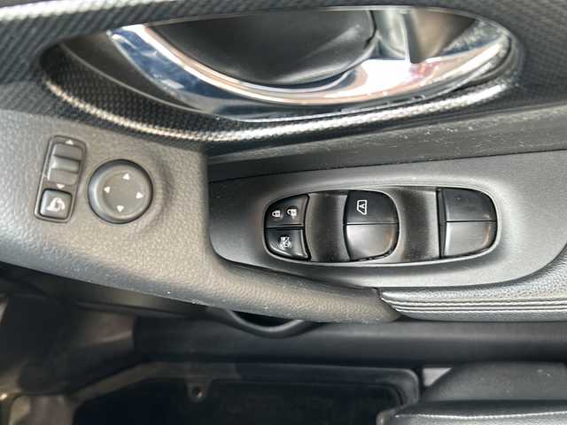 日産 エクストレイル ハイブリッド 20X エマージェンシーブレーキ 岐阜県 2017(平29)年 13.2万km ダイヤモンドブラック 登録時133605km/純正７インチナビ/クルーズコントロール/ETC/バックモニター/全方位カメラ/電動リアゲート/純正アルミホイール/衝突軽減システム/コーナーセンサー前後/プッシュスタート/スマートキー/オートライト/オートマチックハイビーム/キセノンライト