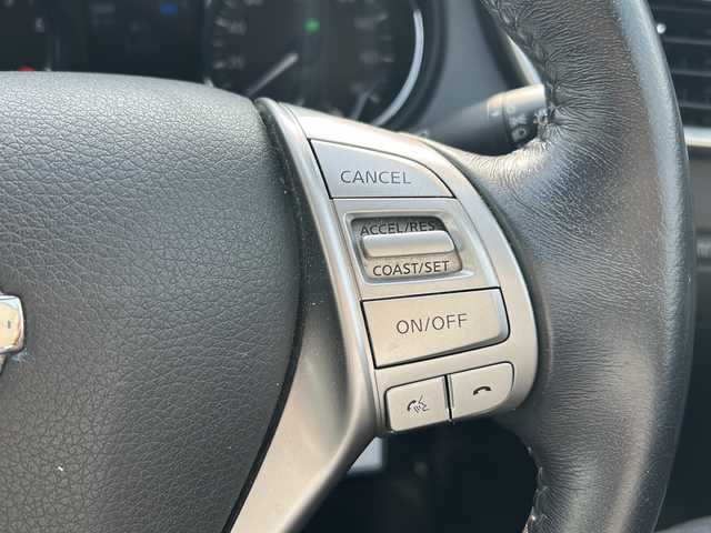 日産 エクストレイル ハイブリッド 20X エマージェンシーブレーキ 岐阜県 2017(平29)年 13.2万km ダイヤモンドブラック 登録時133605km/純正７インチナビ/クルーズコントロール/ETC/バックモニター/全方位カメラ/電動リアゲート/純正アルミホイール/衝突軽減システム/コーナーセンサー前後/プッシュスタート/スマートキー/オートライト/オートマチックハイビーム/キセノンライト