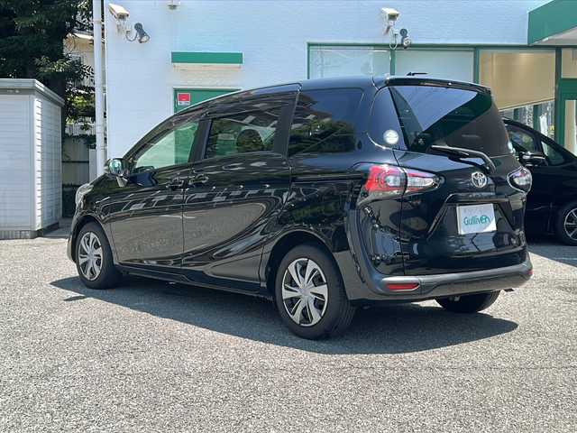トヨタ シエンタ G クエロ 大阪府 2018(平30)年 4.5万km ブラックマイカ ワンオーナー/純正SDナビ（NSZT-W68T）/・AM/FM/CD/DVD/Bluetooth/・フルセグテレビ/全周囲カメラ/ETC/ドライブレコーダー/衝突軽減ブレーキ/レーンキープアシスト/アイドリングストップ/横滑り防止装置/盗難防止装置/両側パワースライド/コーナーセンサー/シートヒーター（D席+N席）/LEDヘッドライト/オートマチックハイビーム/オートライト/オートエアコン/プッシュスタートボタン/スマートキー×2/ステアリングリモコン/革巻きステアリング/12V充電器/純正フロアマット/保証書/取扱説明書