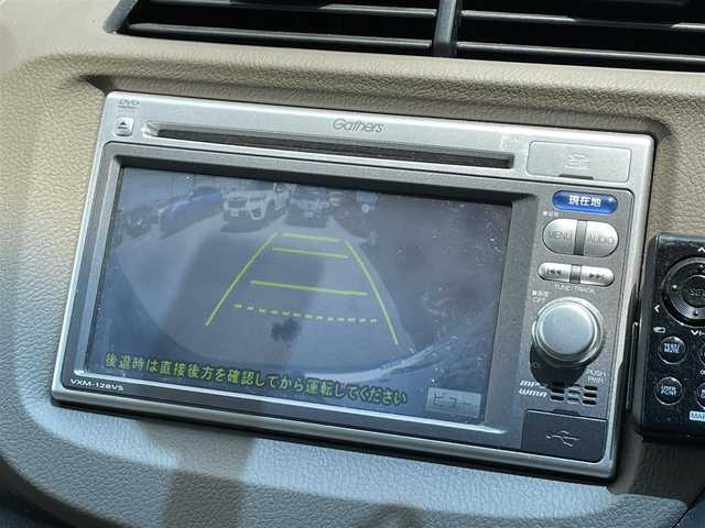 ホンダ フィット シャトル ハイブリッド スマートセレ 滋賀県 2013(平25)年 6.9万km グリーンオパールメタリック 禁煙車/純正ナビ/【CD/DVD/ワンセグTV】/バックカメラ/ビルトインＥＴＣ/スマートキー/コンフォートビューパッケージ/クルーズコントロール/ステアリングスイッチ/ハーフレザーシート/ＨＩＤヘッドライト/オートライト/オートエアコン