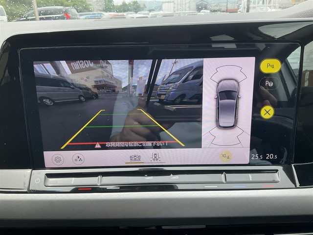 フォルクスワーゲン ＶＷ ゴルフ eTSI アクティブ 滋賀県 2021(令3)年 2.3万km ピュアホワイト ワンオーナー/車検8年7月まで/オールインセーフティ/クルーズコントロール/純正ナビ/Bluetooth、フルセグテレビ/バックカメラ/ETC2.0/前ドライブレコーダー/前席シートヒーター/ステアリングヒーター/デジタルコックピットプロ/LEDヘッドライト/オートホルード/取扱説明書