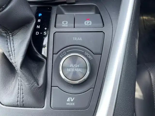 トヨタ ＲＡＶ４ ハイブリッドG 熊本県 2022(令4)年 5.3万km ホワイトパールクリスタルシャイン 純正ディスプレイオーディオ/フルセグTV/BT/DVD/AM/FM/全周囲カメラ/バックカメラ/モデリスタフルエアロ/トヨタセーフティーセンス/・オートクルーズコントロール/・レーンキープアシスト/・プリクラッシュセーフティー/・クリアランスソナー/・ブラインドスポットモニター/・パーキングサポートブレーキ/・オートハイビーム/・ロードサインアシスト/レザーシート/・D席パワーシート/・D/Nシートヒーター、エアシート/・2人分シートメモリー/電子パーキングブレーキ/・オートブレーキホールド/本革巻きステアリング/・ステアリングリモコン/・ハンドルヒーター/前後社外ドラレコ/ビルトインETC/電動格納ミラー/・ミラーウィンカー/純正フロアマット付/純正ドアバイザー/スマートキー