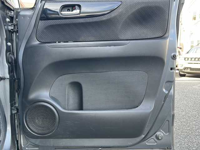 ホンダ Ｎ ＢＯＸ カスタム G Lパッケージ 神奈川県 2012(平24)年 4.5万km ポリッシュドメタルメタリック ワンオーナー/純正ディーラーナビ(CD/DVD/SD/ワンセグTV)/バックカメラ/プッシュスタート/左側パワースライドドア/横滑り防止装置/オートライト/純正フロアマット/純正ドアバイザー/ステアリングスイッチ/スペアキー×1/保証書/取扱説明書