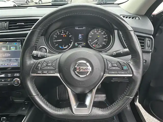 日産 エクストレイル ハイブリッド 20Xi 静岡県 2018(平30)年 7.2万km 黒 エンジンスタートボタン/保証書/取扱説明書/パワーステアリング/パワーウィンドウ/4WD/アイドリングストップ/スマートキー/オートエアコン/クルーズコントロール/プロパイロット/USB入力端子/ETC/全方位カメラ/純正ナビ（CD/DVD/BT/ワンセグ）/電動リアゲート/ドライブレコーダー前後/純正フロアマット/純正アルミホイール/ハーフレザー/全席シートヒーター/ABS/横滑り防止装置/ナイトビジョン/コーナーセンサー前後/オートライト/LEDヘッドライト/ダウンヒルアシストコントロール/Wエアバック/デジタルインナーミラー