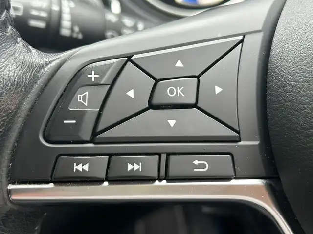 日産 エクストレイル ハイブリッド 20Xi 静岡県 2018(平30)年 7.2万km 黒 エンジンスタートボタン/保証書/取扱説明書/パワーステアリング/パワーウィンドウ/4WD/アイドリングストップ/スマートキー/オートエアコン/クルーズコントロール/プロパイロット/USB入力端子/ETC/全方位カメラ/純正ナビ（CD/DVD/BT/ワンセグ）/電動リアゲート/ドライブレコーダー前後/純正フロアマット/純正アルミホイール/ハーフレザー/全席シートヒーター/ABS/横滑り防止装置/ナイトビジョン/コーナーセンサー前後/オートライト/LEDヘッドライト/ダウンヒルアシストコントロール/Wエアバック/デジタルインナーミラー