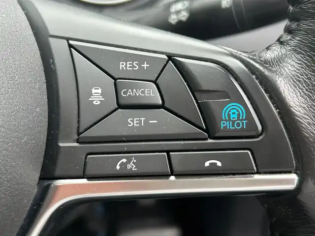 日産 エクストレイル ハイブリッド 20Xi 静岡県 2018(平30)年 7.2万km 黒 エンジンスタートボタン/保証書/取扱説明書/パワーステアリング/パワーウィンドウ/4WD/アイドリングストップ/スマートキー/オートエアコン/クルーズコントロール/プロパイロット/USB入力端子/ETC/全方位カメラ/純正ナビ（CD/DVD/BT/ワンセグ）/電動リアゲート/ドライブレコーダー前後/純正フロアマット/純正アルミホイール/ハーフレザー/全席シートヒーター/ABS/横滑り防止装置/ナイトビジョン/コーナーセンサー前後/オートライト/LEDヘッドライト/ダウンヒルアシストコントロール/Wエアバック/デジタルインナーミラー