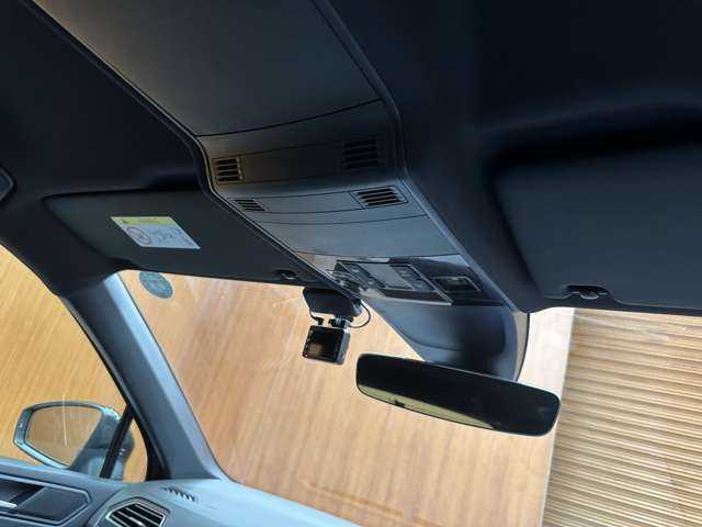 フォルクスワーゲン ティグアン TDI 4モーション Rライン ブラックスタイル 千葉県 2018(平30)年 4.8万km 黒 黒革シート　/純正ナビ　/３６０°カメラ　/ＡＣＣ　/デジタルメーター　/パワーシート　/シートヒーター　/電動リアゲート　/レーンアシスト　/サイドアシスト　/ＬＥＤヘッドライト　/ＥＴＣ