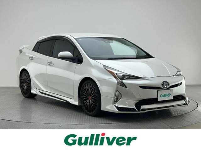 トヨタ プリウス A プレミアム　ツーリングセレ 兵庫県 2017(平29)年 6.9万km ホワイトパールクリスタルシャイン アドミレーションエアロ（F）/モデリスタエアロ（S.R）/シルクブレイズリアウィング/ガナドールマフラー/Toyota Safety Sense /・プリクラッシュセーフティ/・レーンディパーチャーアラート/・オートマチックハイビーム/・レーダークルーズコントロール/ヘッドアップディスプレイ/インテリジェントパーキングアシスト/純正9インチSDナビ（SD無）/・BT.CD.DVD.SD/バックカメラ/フルセグTV/本革シート/D席パワーシート/前席シートヒーター/ビルトインETC2.0/ドライブレコーダー（F）/プッシュスタート/スマートキー/LEDヘッドライト/LEDフォグライト/純正フロアマット/社外19インチAW/純正ドアバイザー/トノカバー