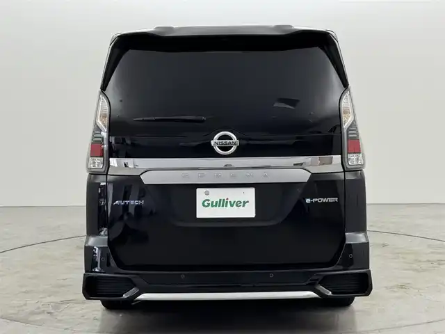 日産 セレナ e－パワー オーテック 福岡県 2019(平31)年 6.7万km ダイヤモンドブラック 後席モニター　/純正９型ナビ　/全方位カメラ　/３６０°ドラレコ／デジタルルームミラー　/レーダー探知機　/プロパイロット　/エマージェンシーブレーキ　/レーンキープ　/パーキングアシスト　/両側電動スライドドア　/ステアリングヒーター　/純正1５インチアルミホイール　/ＬＥＤヘッドライト