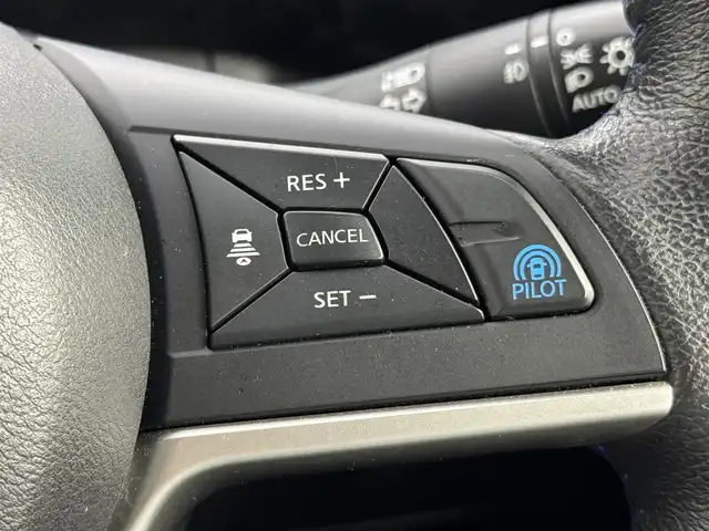 日産 セレナ e－パワー オーテック 福岡県 2019(平31)年 6.7万km ダイヤモンドブラック 後席モニター　/純正９型ナビ　/全方位カメラ　/３６０°ドラレコ／デジタルルームミラー　/レーダー探知機　/プロパイロット　/エマージェンシーブレーキ　/レーンキープ　/パーキングアシスト　/両側電動スライドドア　/ステアリングヒーター　/純正1５インチアルミホイール　/ＬＥＤヘッドライト