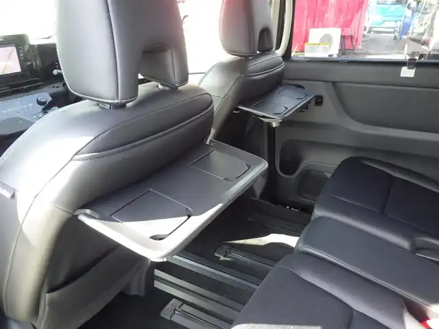 日産 セレナ ハイウェイスター V 千葉県 2023(令5)年 2.7万km ダイヤモンドブラック エマージェンシーブレーキ/プロパイロット/インテリジェントクルーズコントロール/ハンズフリー両側パワースライドドア/純正コネクトナビ/地デジTV/【Bluetooth接続】/アラウンドビューモニター/フリップダウンモニター/革巻きステアリング/ステアリングスイッチ/パドルシフト/ETC/LEDヘッドライト/フォグライト/ウインカーミラー/純正16インチアルミホイル/サイド/カーテンエアバッグ/インテリジェントキー