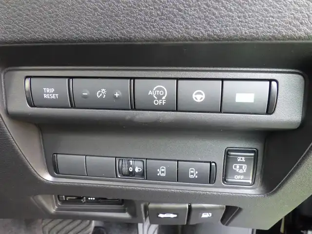 日産 セレナ ハイウェイスター V 千葉県 2023(令5)年 2.7万km ダイヤモンドブラック エマージェンシーブレーキ/プロパイロット/インテリジェントクルーズコントロール/ハンズフリー両側パワースライドドア/純正コネクトナビ/地デジTV/【Bluetooth接続】/アラウンドビューモニター/フリップダウンモニター/革巻きステアリング/ステアリングスイッチ/パドルシフト/ETC/LEDヘッドライト/フォグライト/ウインカーミラー/純正16インチアルミホイル/サイド/カーテンエアバッグ/インテリジェントキー