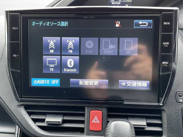 トヨタ ヴォクシー ZS 煌Ⅱ 山梨県 2016(平28)年 4.7万km スパークリングブラックパールクリスタルシャイン 純正SDナビ【NSZT-ZA4T】/ＣＤ/ＤＶＤ/ＢＴ/フルセグテレビ/バックカメラ/衝突軽減ブレーキ/レーンキープアシスト/オートハイビーム/アイドリングストップ/プッシュスタート/両側パワースライドドア/ETC/純正LEDヘッドライト/純正アルミホイール/モデリスタエアロ（サイド・リアアンダー）