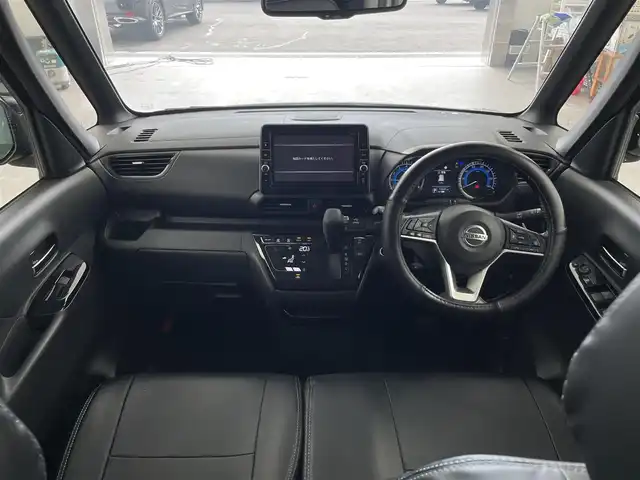 日産 ルークス HWS Gターボ プロパイロットED 兵庫県 2020(令2)年 7.3万km フローズンバニラパール ・純正ナビ（MM320D-L）/CD/DVD/SD/TV/Bluetooth/USB/・アラウンドビューモニター/・ドライブレコーダー/・ビルトインETC/・LEDヘッドライト/・LEDフォグ/・オートライト/・プロパイロット/・エマージェンシーブレーキ/・車線逸脱警報/・車線逸脱防止支援/・先行車発進お知らせ/・ふらつき警報/・標識検知機能/・ハイビームアシスト/・快適パックA/プラズマクラスター搭載リヤシーリングファン/パーソナルテーブル〈後席〉（カップホルダー各2個、コンビニフック付、折りたたみ格納式）/カップホルダー（9個）/USBソケット〈助手席シートバック部〉/ロールサンシェード〈リヤ〉/撥水加工シート/・両側パワースライドドア/・革巻きステアリング/・レザー調シートカバー/・インテリジェントキー/・プッシュスタート/・カーテンエアバック