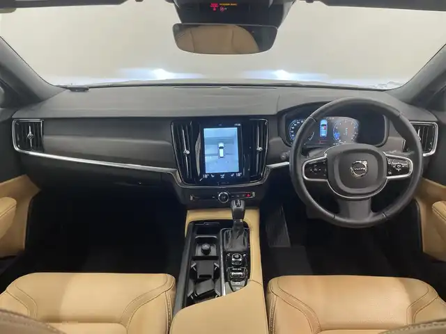 ボルボ Ｖ９０ 岡山県 2018(平30)年 3.9万km オスミウムグレーM ブラウンレザーシート/４WD/純正ナビ/AppleCarPlay/AndroidAuto/Bluetooth/３６０°カメラ/ロードサインインフォメーション/パワーバックドア/パークアシスト/BLIS/ACC/シートヒーター（D/N）/スマートキー/純正１８インチアルミホイール/ETC