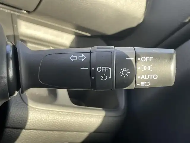 ホンダ Ｎ ＢＯＸ カスタム G L ホンダセンシング 滋賀県 2019(令1)年 4.3万km プラチナホワイトパール 純正９インチナビ/Bluetooth/CD/DVD/フルセグ/バックカメラ/片側電動スライドドア/LEDヘッドライト/ビルトインETC/純正マット/ドアバイザー/リアサンシェード/プッシュスタート/スマートキー/ステアリングリモコン/ホンダセンシング