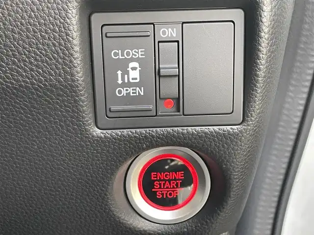 ホンダ Ｎ ＢＯＸ カスタム G L ホンダセンシング 滋賀県 2019(令1)年 4.3万km プラチナホワイトパール 純正９インチナビ/Bluetooth/CD/DVD/フルセグ/バックカメラ/片側電動スライドドア/LEDヘッドライト/ビルトインETC/純正マット/ドアバイザー/リアサンシェード/プッシュスタート/スマートキー/ステアリングリモコン/ホンダセンシング