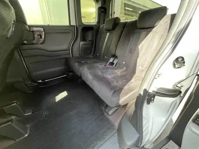 ホンダ Ｎ ＢＯＸ カスタム G L ホンダセンシング 滋賀県 2019(令1)年 4.3万km プラチナホワイトパール 純正９インチナビ/Bluetooth/CD/DVD/フルセグ/バックカメラ/片側電動スライドドア/LEDヘッドライト/ビルトインETC/純正マット/ドアバイザー/リアサンシェード/プッシュスタート/スマートキー/ステアリングリモコン/ホンダセンシング