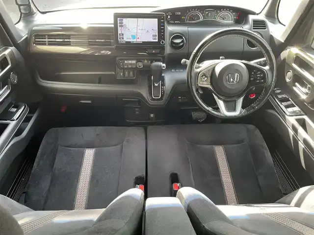 ホンダ Ｎ ＢＯＸ カスタム G L ホンダセンシング 滋賀県 2019(令1)年 4.3万km プラチナホワイトパール 純正９インチナビ/Bluetooth/CD/DVD/フルセグ/バックカメラ/片側電動スライドドア/LEDヘッドライト/ビルトインETC/純正マット/ドアバイザー/リアサンシェード/プッシュスタート/スマートキー/ステアリングリモコン/ホンダセンシング