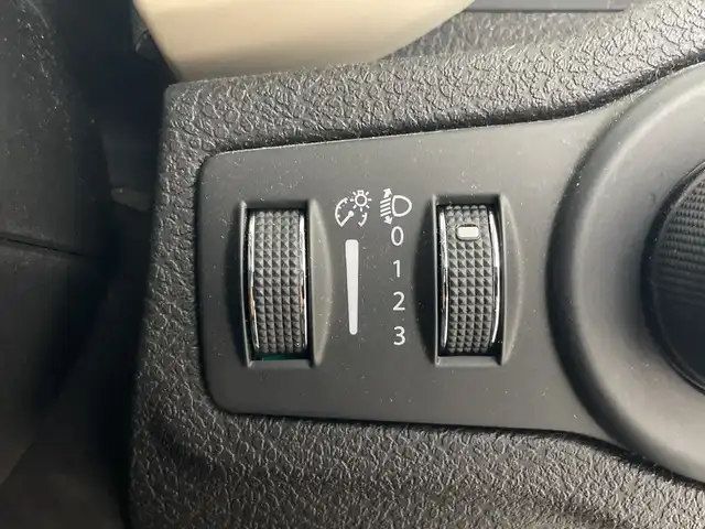 フィアット ５００Ｘ ポップスター 群馬県 2017(平29)年 4.7万km ベージュ 純正８型ナビ　フルセグＴＶ　バックカメラ　クルーズコントロール　前方ドライブレコーダー　ＬＥＤオートライト　横すべり防止機能　純正フロアマット　純正１７インチアルミホイール　ＥＴＣ　禁煙車