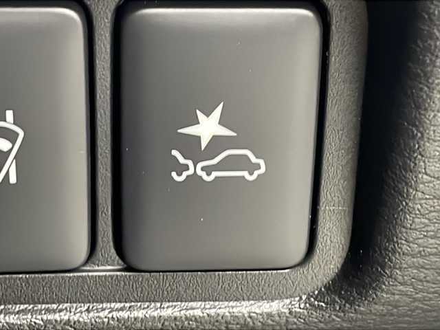 三菱 デリカＤ：５ シャモニー 群馬県 2025(令7)年 0.1千km 黒Ⅱ 登録済未使用車　４ＷＤ　バックカメラ　電動リアゲート　両側電動スライドドア　シートヒーター　ステアリングヒーター　ＢＳＷ　追従クルーズコントロール　衝突被害軽減システム　ハーフレザーシート　禁煙車