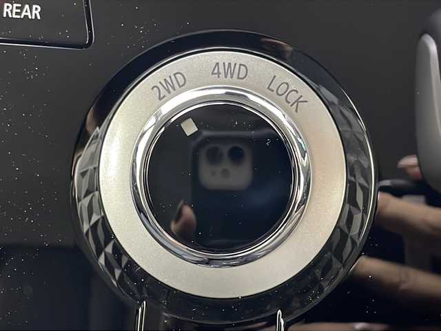 三菱 デリカＤ：５ シャモニー 群馬県 2025(令7)年 0.1千km 黒Ⅱ 登録済未使用車　４ＷＤ　バックカメラ　電動リアゲート　両側電動スライドドア　シートヒーター　ステアリングヒーター　ＢＳＷ　追従クルーズコントロール　衝突被害軽減システム　ハーフレザーシート　禁煙車