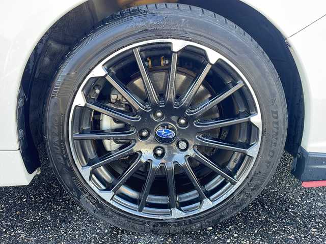 スバル レヴォーグ 1．6STIスポーツアイサイト ブラックセレ 新潟県 2019(令1)年 6.7万km クリスタルホワイトP ワンオーナー/純正メモリナビ/(Bluetooth/AM/FM/DVD)/フルセグTV/アイサイト/レーダークルーズコントロール/衝突軽減システム/ブラインドスポットアシスト/ハーフレザーシート/バックカメラ/サイドカメラ/STIフロントスポイラー/パドルシフト/メモリーパワーシート(運転席)/パワーシート(助手席)/デジタルインナーミラー/純正AW付サマータイヤ/純正フロアマット/ETC/LEDヘッドライト/LEDフォグライト/プッシュスタート