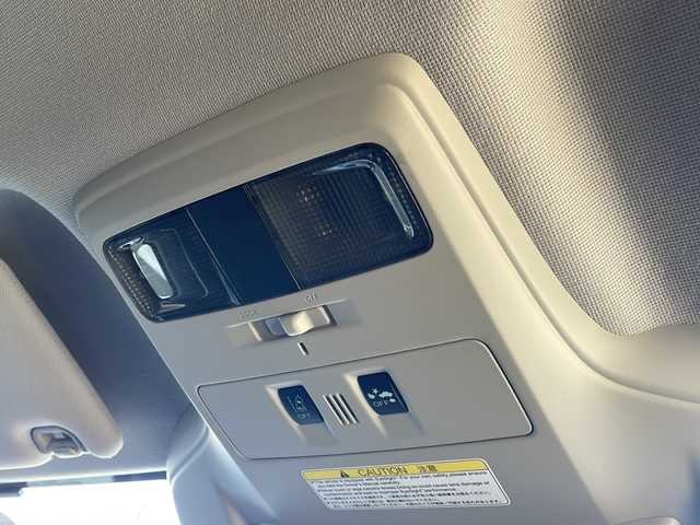 スバル レヴォーグ 1．6STIスポーツアイサイト ブラックセレ 新潟県 2019(令1)年 6.7万km クリスタルホワイトP ワンオーナー/純正メモリナビ/(Bluetooth/AM/FM/DVD)/フルセグTV/アイサイト/レーダークルーズコントロール/衝突軽減システム/ブラインドスポットアシスト/ハーフレザーシート/バックカメラ/サイドカメラ/STIフロントスポイラー/パドルシフト/メモリーパワーシート(運転席)/パワーシート(助手席)/デジタルインナーミラー/純正AW付サマータイヤ/純正フロアマット/ETC/LEDヘッドライト/LEDフォグライト/プッシュスタート