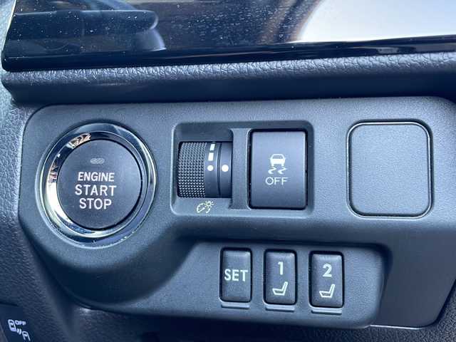 スバル レヴォーグ 1．6STIスポーツアイサイト ブラックセレ 新潟県 2019(令1)年 6.7万km クリスタルホワイトP ワンオーナー/純正メモリナビ/(Bluetooth/AM/FM/DVD)/フルセグTV/アイサイト/レーダークルーズコントロール/衝突軽減システム/ブラインドスポットアシスト/ハーフレザーシート/バックカメラ/サイドカメラ/STIフロントスポイラー/パドルシフト/メモリーパワーシート(運転席)/パワーシート(助手席)/デジタルインナーミラー/純正AW付サマータイヤ/純正フロアマット/ETC/LEDヘッドライト/LEDフォグライト/プッシュスタート