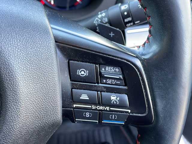 スバル レヴォーグ 1．6STIスポーツアイサイト ブラックセレ 新潟県 2019(令1)年 6.7万km クリスタルホワイトP ワンオーナー/純正メモリナビ/(Bluetooth/AM/FM/DVD)/フルセグTV/アイサイト/レーダークルーズコントロール/衝突軽減システム/ブラインドスポットアシスト/ハーフレザーシート/バックカメラ/サイドカメラ/STIフロントスポイラー/パドルシフト/メモリーパワーシート(運転席)/パワーシート(助手席)/デジタルインナーミラー/純正AW付サマータイヤ/純正フロアマット/ETC/LEDヘッドライト/LEDフォグライト/プッシュスタート