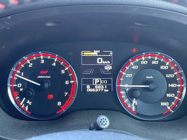 スバル レヴォーグ 1．6STIスポーツアイサイト ブラックセレ 新潟県 2019(令1)年 6.7万km クリスタルホワイトP ワンオーナー/純正メモリナビ/(Bluetooth/AM/FM/DVD)/フルセグTV/アイサイト/レーダークルーズコントロール/衝突軽減システム/ブラインドスポットアシスト/ハーフレザーシート/バックカメラ/サイドカメラ/STIフロントスポイラー/パドルシフト/メモリーパワーシート(運転席)/パワーシート(助手席)/デジタルインナーミラー/純正AW付サマータイヤ/純正フロアマット/ETC/LEDヘッドライト/LEDフォグライト/プッシュスタート