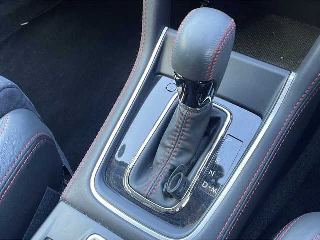 スバル レヴォーグ 1．6STIスポーツアイサイト ブラックセレ 新潟県 2019(令1)年 6.7万km クリスタルホワイトP ワンオーナー/純正メモリナビ/(Bluetooth/AM/FM/DVD)/フルセグTV/アイサイト/レーダークルーズコントロール/衝突軽減システム/ブラインドスポットアシスト/ハーフレザーシート/バックカメラ/サイドカメラ/STIフロントスポイラー/パドルシフト/メモリーパワーシート(運転席)/パワーシート(助手席)/デジタルインナーミラー/純正AW付サマータイヤ/純正フロアマット/ETC/LEDヘッドライト/LEDフォグライト/プッシュスタート