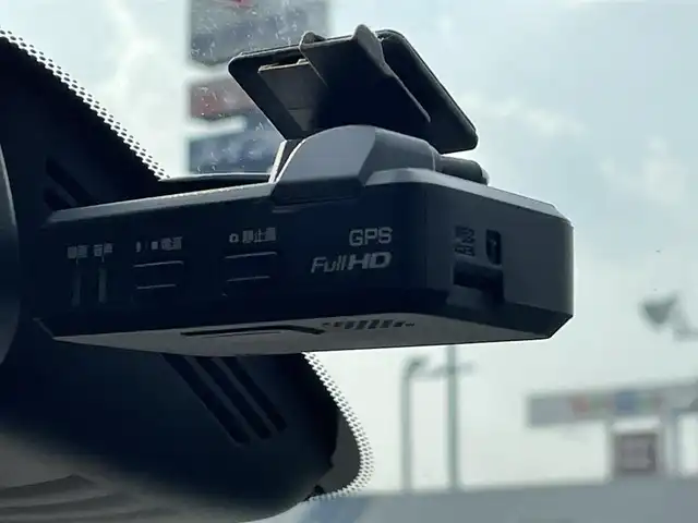 日産 セレナ ハイウェイスター Vセレクション 山口県 2018(平30)年 5.9万km ブリリアントホワイトパール 純正ナビ/フルセグ/エマージェンシーブレーキ/インテリジェントパーキングアシスト/純正ドライブレコーダー/クルーズコントロール/ETC/ハンズフリーオートスライドドア/両側パワースライドドア/コーナーセンサー/バックカメラ/全周囲カメラ/電動格納ミラー/純正フロアマット/ドアバイザー