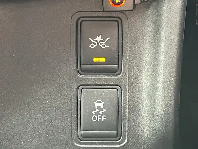 日産 セレナ ハイウェイスター Vセレクション 山口県 2018(平30)年 5.9万km ブリリアントホワイトパール 純正ナビ/フルセグ/エマージェンシーブレーキ/インテリジェントパーキングアシスト/純正ドライブレコーダー/クルーズコントロール/ETC/ハンズフリーオートスライドドア/両側パワースライドドア/コーナーセンサー/バックカメラ/全周囲カメラ/電動格納ミラー/純正フロアマット/ドアバイザー