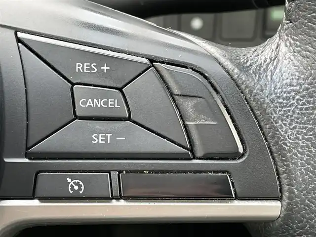 日産 セレナ ハイウェイスター Vセレクション 山口県 2018(平30)年 5.9万km ブリリアントホワイトパール 純正ナビ/フルセグ/エマージェンシーブレーキ/インテリジェントパーキングアシスト/純正ドライブレコーダー/クルーズコントロール/ETC/ハンズフリーオートスライドドア/両側パワースライドドア/コーナーセンサー/バックカメラ/全周囲カメラ/電動格納ミラー/純正フロアマット/ドアバイザー