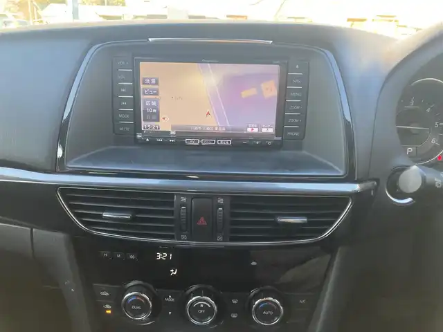 マツダ アテンザ ワゴン XD 愛知県 2014(平26)年 11.4万km メテオグレーマイカ 車検　令和9年12月/シティーブレーキサポート/リアビークルモニタリング/純正SDナビTV/DVDビデオ&CD/地デジ　フルセグ/Bluetoothオーディオ/バックカメラ/ステアシフト/インテリキー/プッシュスタート/キセノンヘッドライト/オートライト/スマートインETC/ステアリングスイッチ/レーダークルーズコントロール/社外18インチアルミ